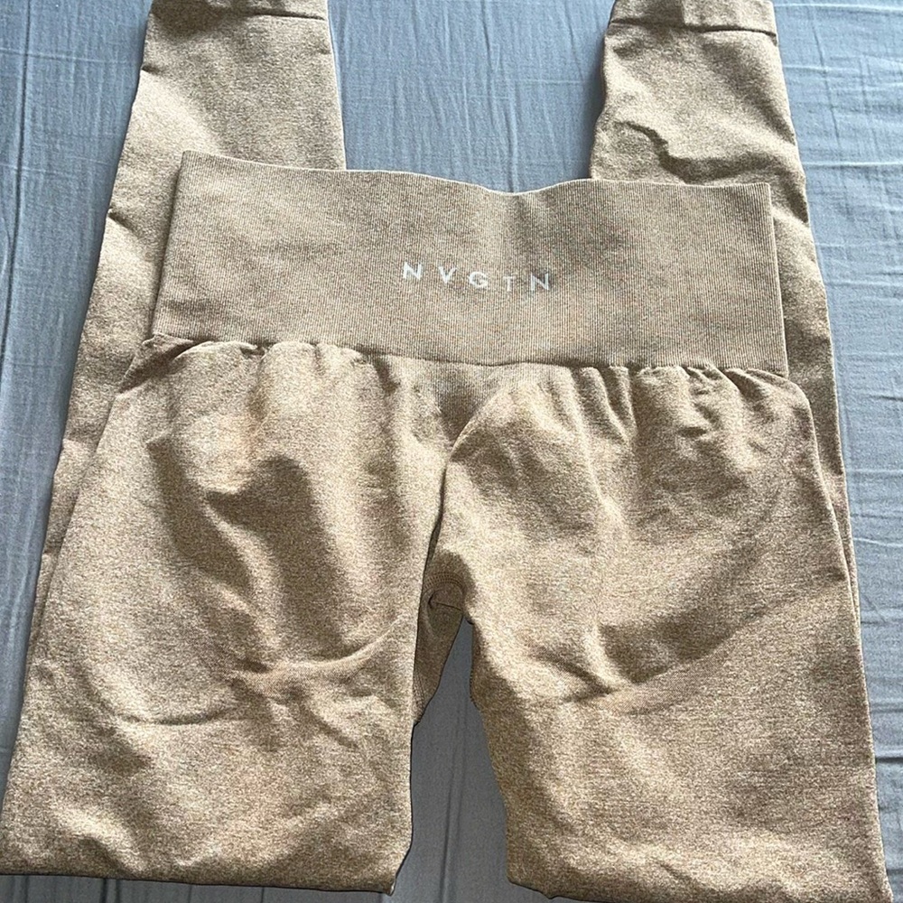 NVGTN Contour Leggings